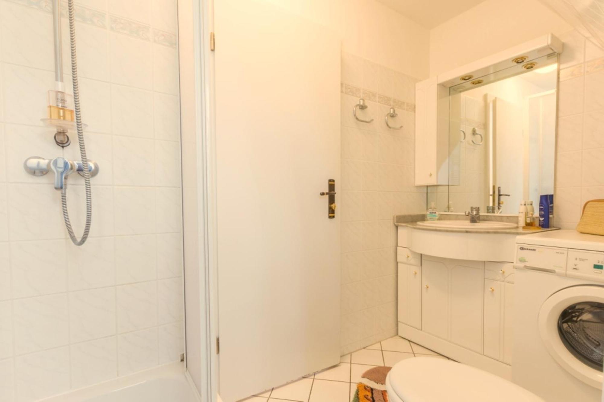 Achtern Diek Haus 12A Wohnung 7 Цингст Экстерьер фото